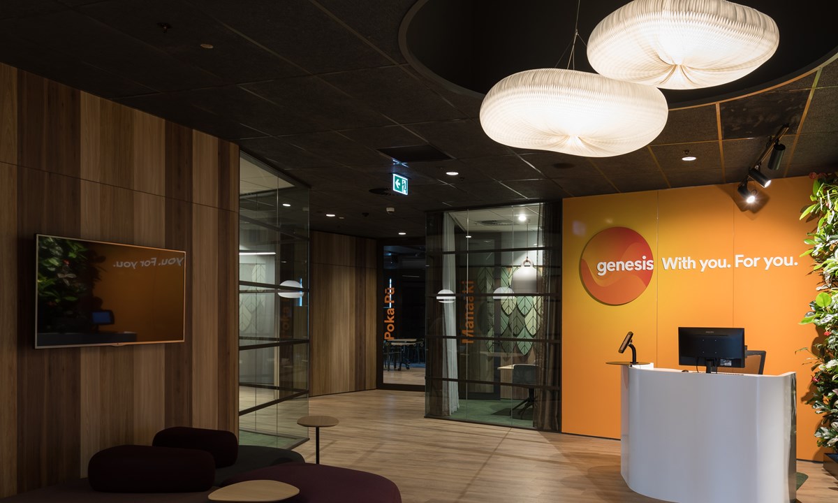 Classic Walnut with Vintage Ash Genesis Reception